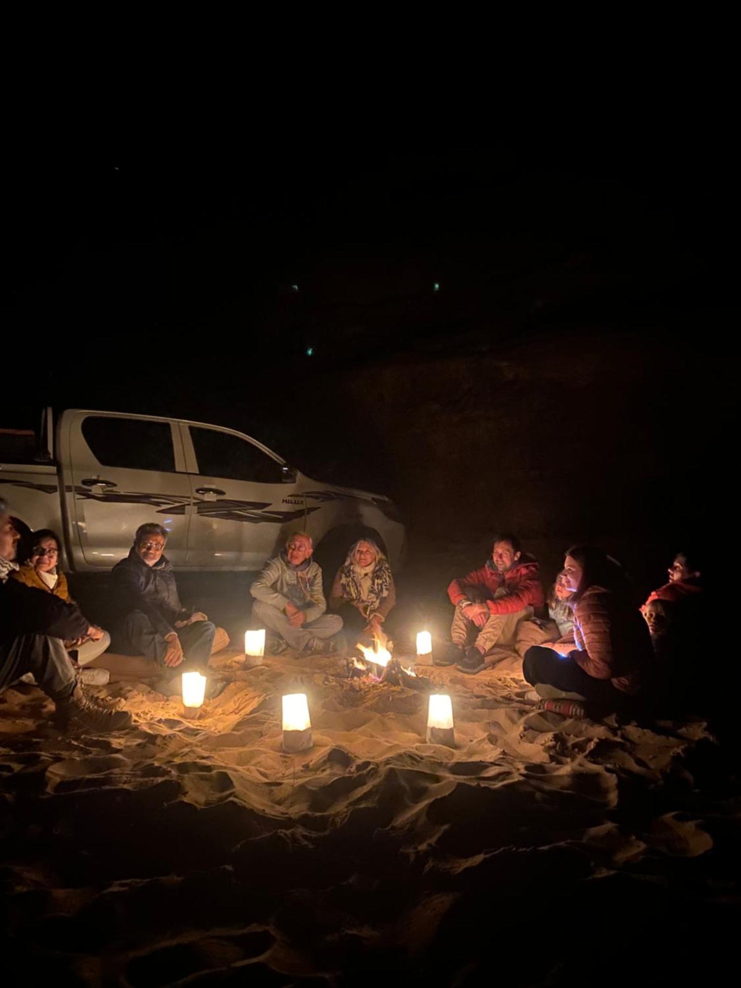 Rum Maria Luxury Camp & Bubble Rooms Wadi Rum Exteriör bild