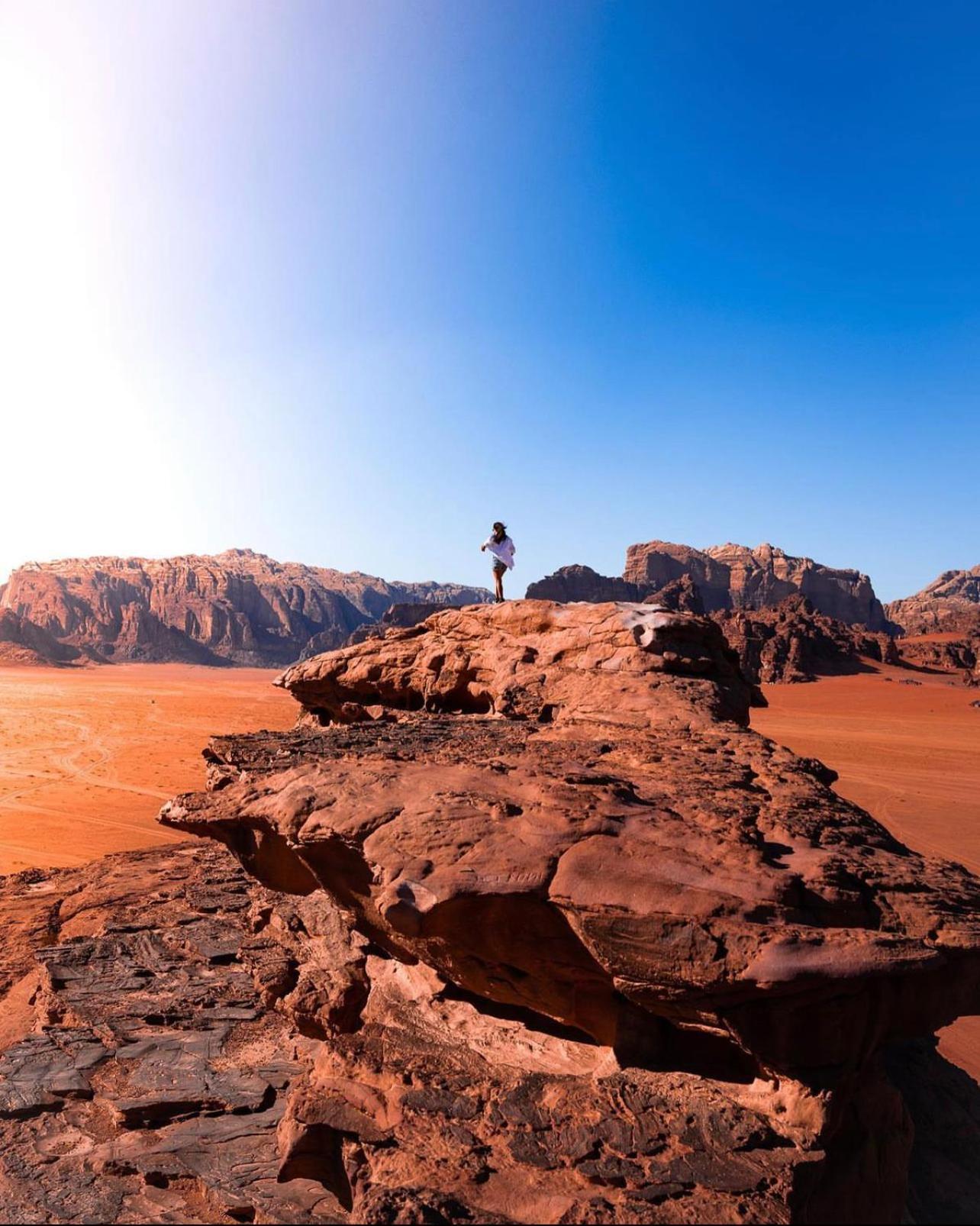 Rum Maria Luxury Camp & Bubble Rooms Wadi Rum Exteriör bild