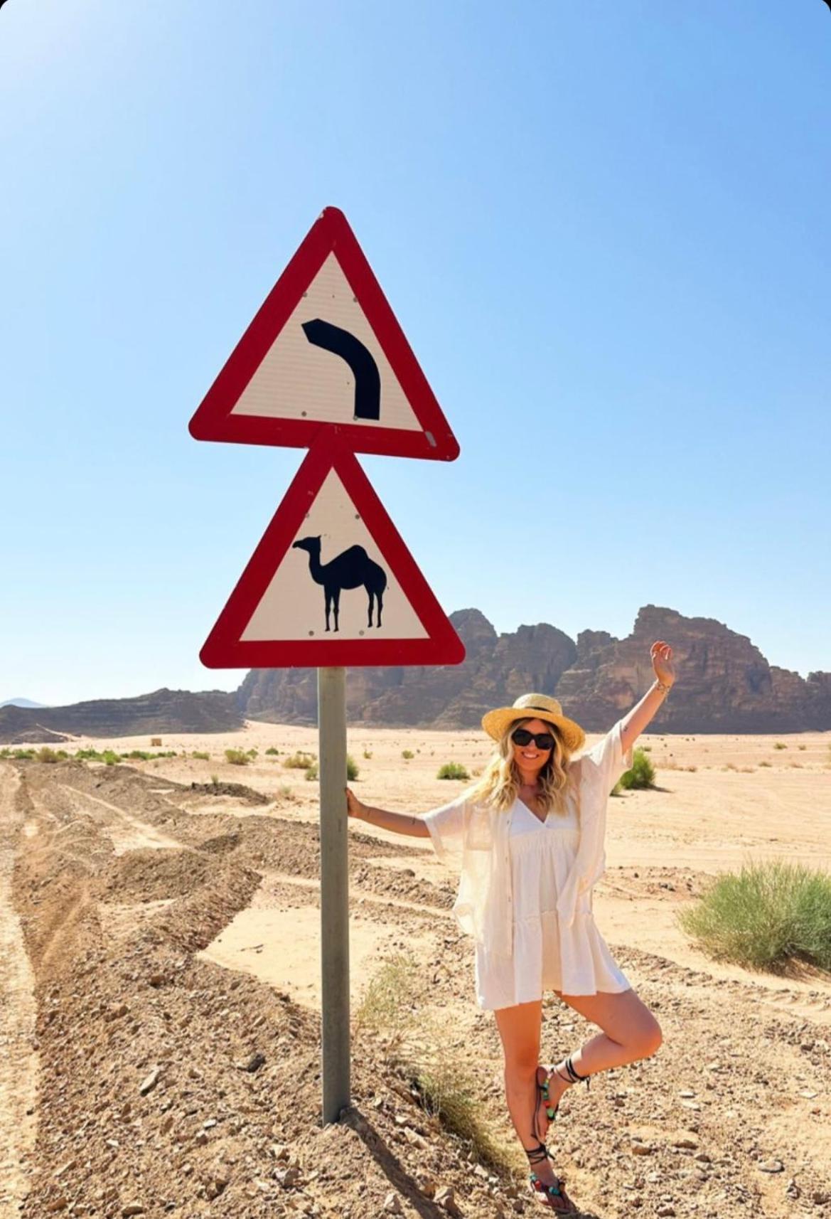 Rum Maria Luxury Camp & Bubble Rooms Wadi Rum Exteriör bild