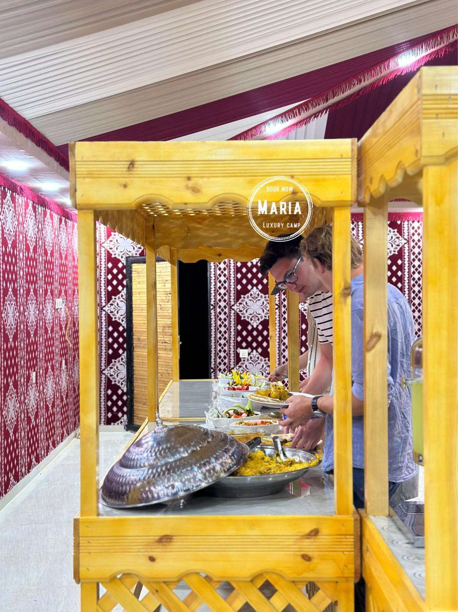 Rum Maria Luxury Camp & Bubble Rooms Wadi Rum Exteriör bild
